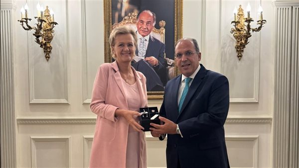 رئيس الجامعة البريطانية في مصر يستقبل سفيرة الاتحاد الأوروبي (صور)