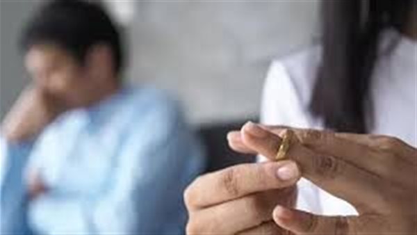 بيقولها كلام عمره ما قالهولي.. زوجة تطلب الطلاق في محكمة الأسرة بعد اكتشاف خيانة زوجها الإلكترونية