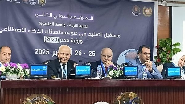 رضا حجازي يعرض رؤية لمستقبل محو الأمية وتعليم الكبار في ظل الذكاء الاصطناعي 