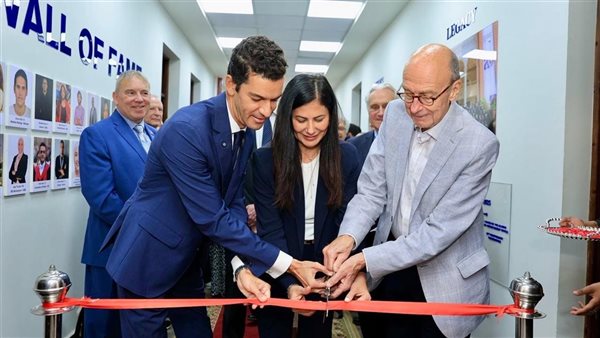 الجامعة البريطانية في مصر تفتتح مركز ملتقي الخريجين لتعزيز التواصل مع أبنائها