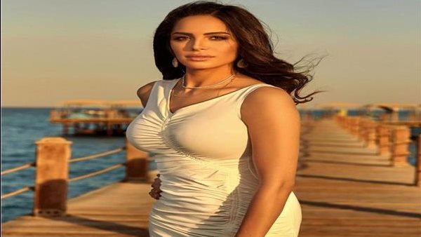 لوك جديد.. أمال ماهر تخطف الأنظار بهذه الإطلالة | شاهد