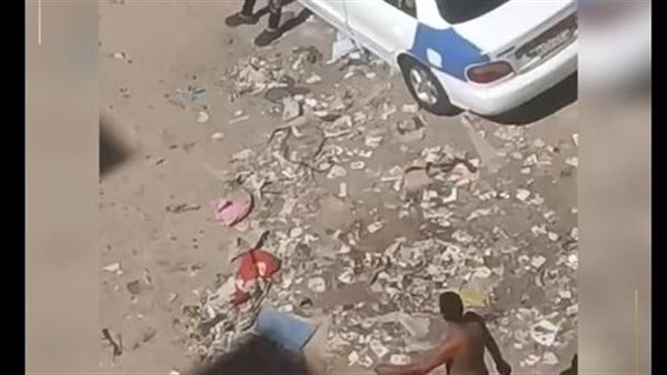 فيديو صادم.. القبض على عاطل متعاطٍ بعد ظهوره في حالة غير طبيعية ببورسعيد | شاهد