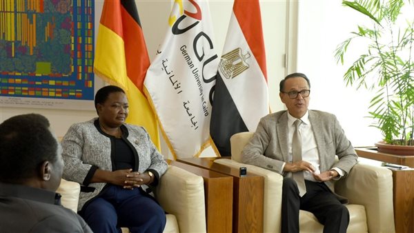 بالصور.. رئيسة وزراء أوغندا تزور الجامعة الألمانية بالقاهرة لبحث تعزيز التعاون المشترك