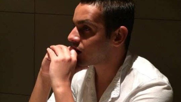 ملوخية وقُبلة ورحلة عُمرة.. والدة مهندس الإسكندرية تكشف كواليس اللقاء الأخير مع نجلها 