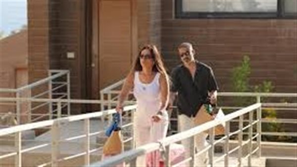  زينة تتصدر الترند بسبب مسلسل ورد وشوكولاتة وإطلالاتها الجريئة | شاهد