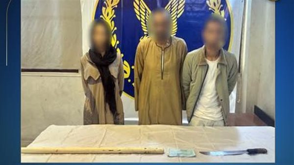 تفاصيل مثيرة في استدراج سيدة لشاب لعصابة السلام واحتجازه داخل شقة لابتزازه ماليا