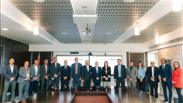 e& busines تتعاون مع صيدليات العزبي لتقديم حلول حصرية لدعم التحول الرقمي وتعزيز الكفاءة التشغيلية واستمرارية النمو