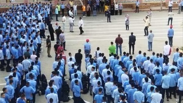 هقفلكم المدرسة وأشردكم.. تفاصيل مثيرة في اعتداء والدة طالب على مديرة مدرسة بأكتوبر