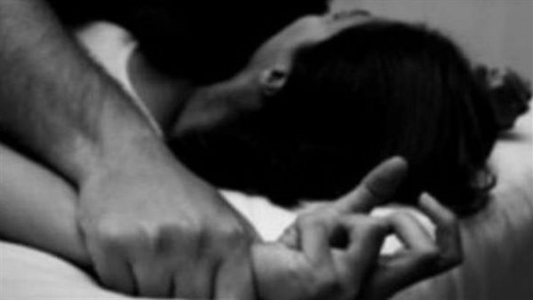  هخلصلك عليه.. اعترافات صادمة لسيدة اغتصـ.ـبها سائق بعد تهديدها بقـ.ـتل طفلها 